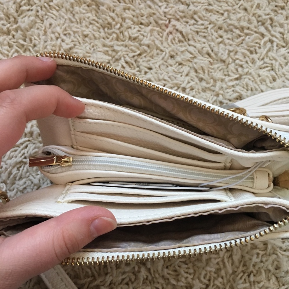 WHITE CROSSBODY - Picture 5 of 8